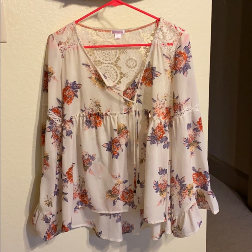 Floral top